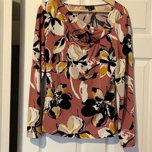 Long sleeve dressyblouse